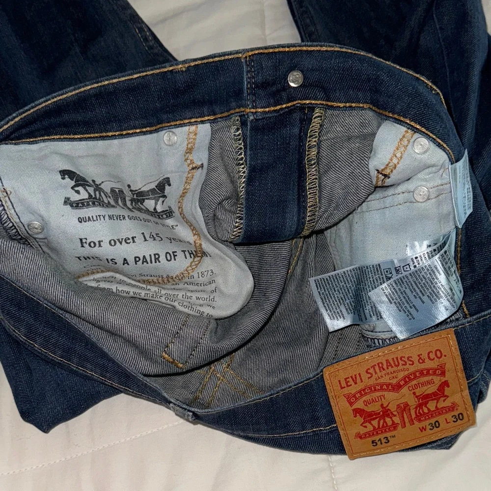 Levi’s 513 Men's Classic Dark-wash Straight Jeans size 30x30